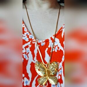 Vintage 80s 🦋✨️💎Jewelled Golden Butterfly Pendant/Brooch Necklace